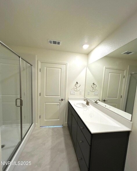 Building Photo - 904 Cascade Range Dr