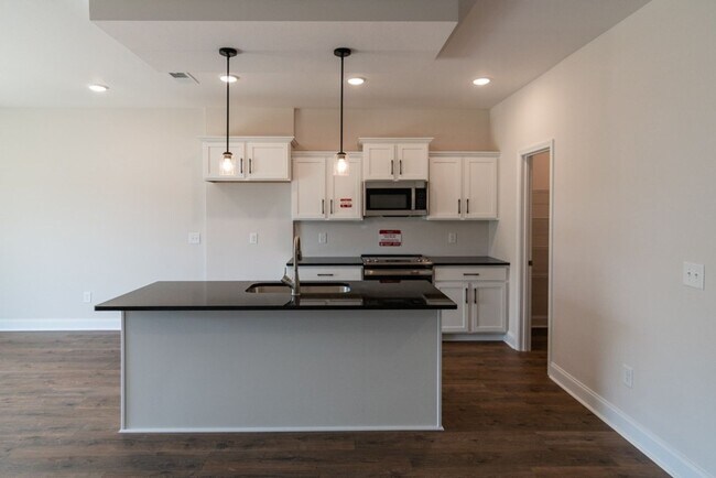 Building Photo - Gorgeous Single Family Home