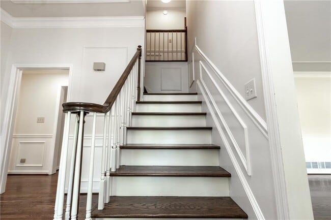Building Photo - 1365 Timberland Dr