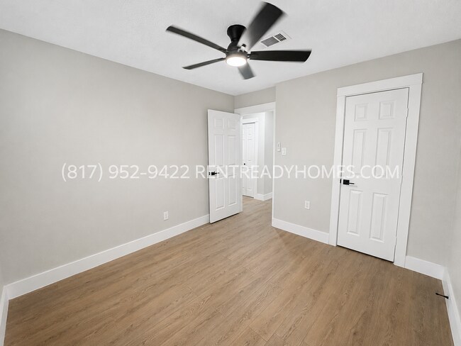 Building Photo - 6906 Feather Creek Dr