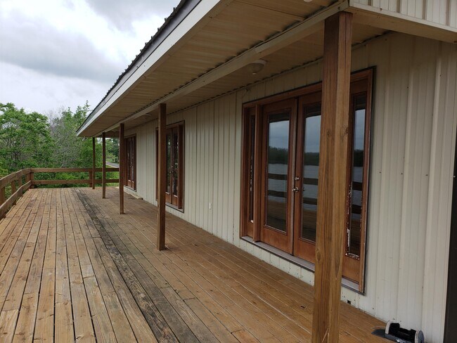Building Photo - 755 LA-3102