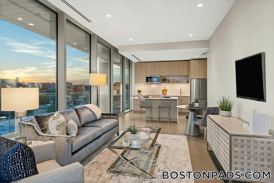 Building Photo - 160 Merrimack St