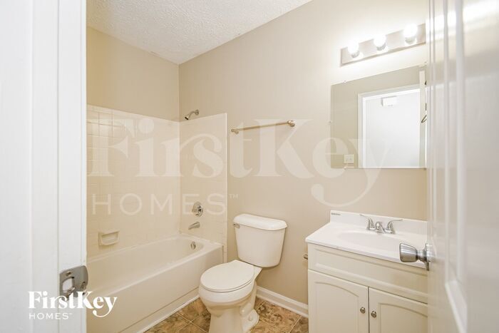 Building Photo - 6811 Shelley Ct