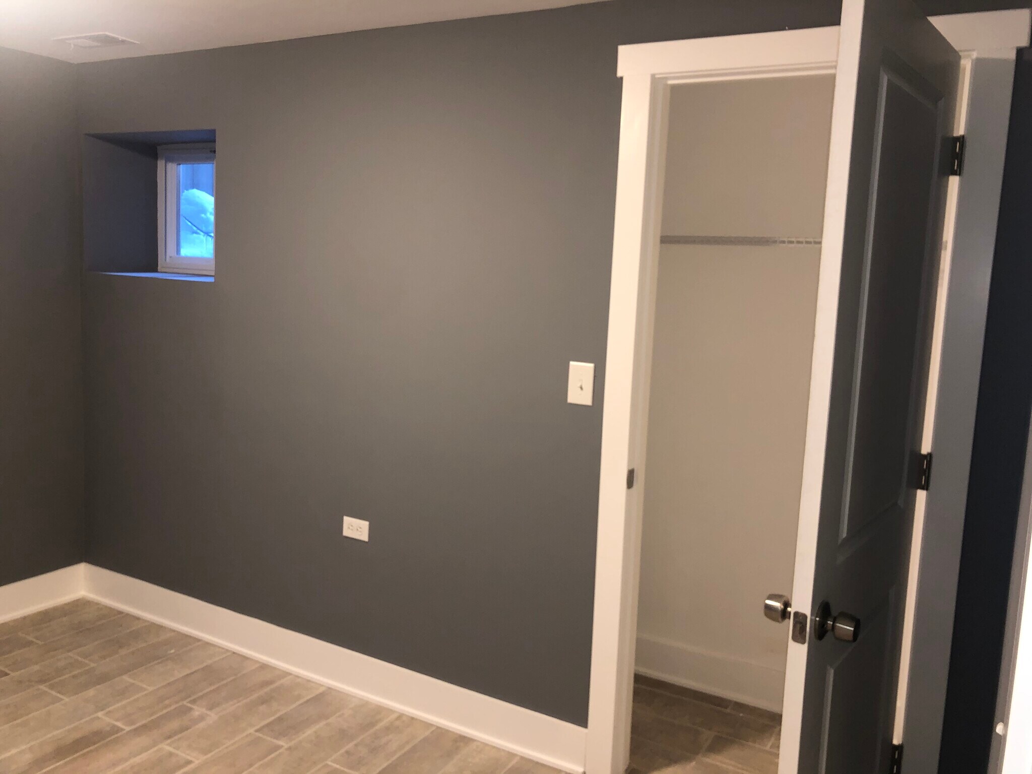 BEDROOM 1 CLOSET UNFURNISHED - 4836 S Michigan Ave