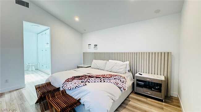 Building Photo - 9836 Starlight Ridge Ave
