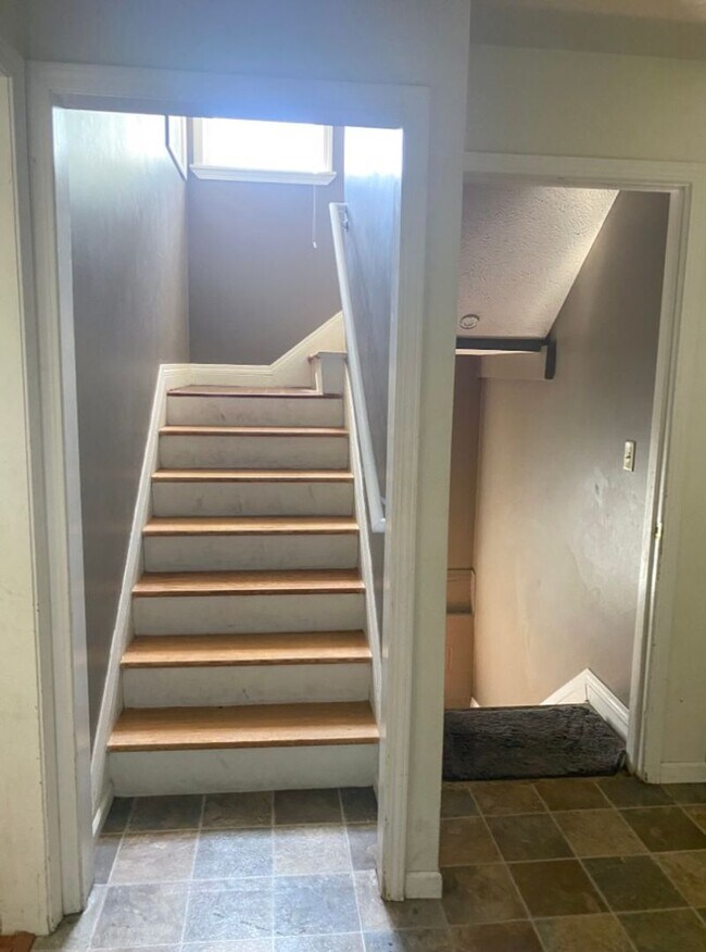 Building Photo - Italian Estates Property Management