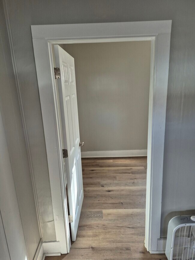 Building Photo - 410 A St