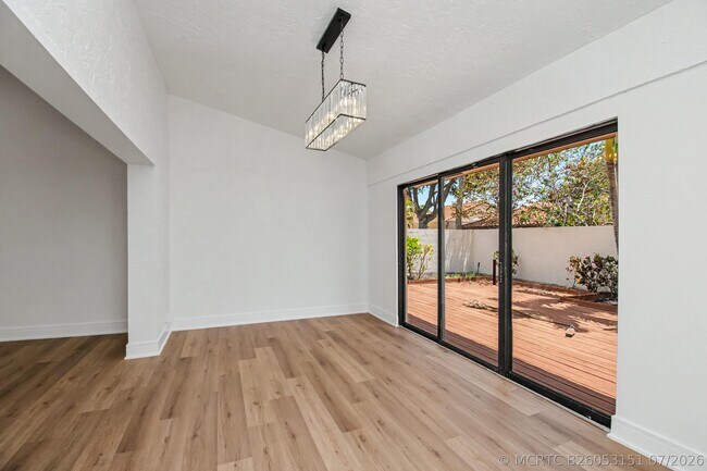 Building Photo - 21440 Campo Allegro Dr
