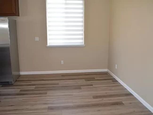 Building Photo - 4450 Lacy Ln