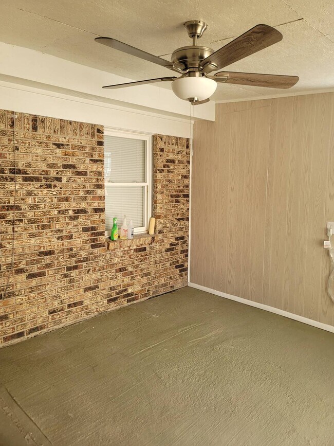 Building Photo - 511 Octave St