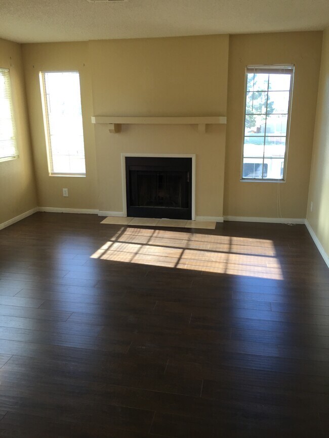 Building Photo - 4216 Middlesex Ave