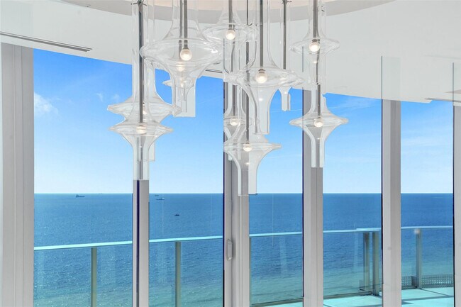 Building Photo - 701 N Fort Lauderdale Beach Blvd