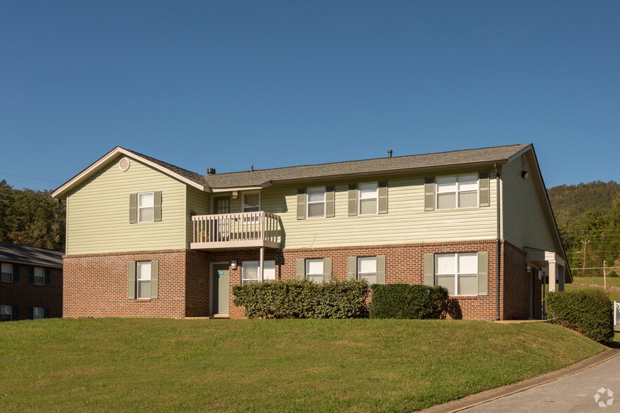 Building Photo - Views at Signal Mountain