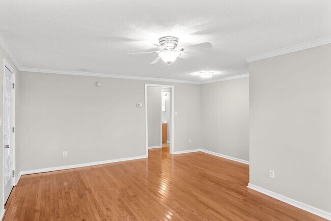 Building Photo - Cozy 3bd/1bth Cottage in Alcoa!