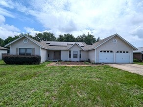 Building Photo - 2236 Prytania Cir