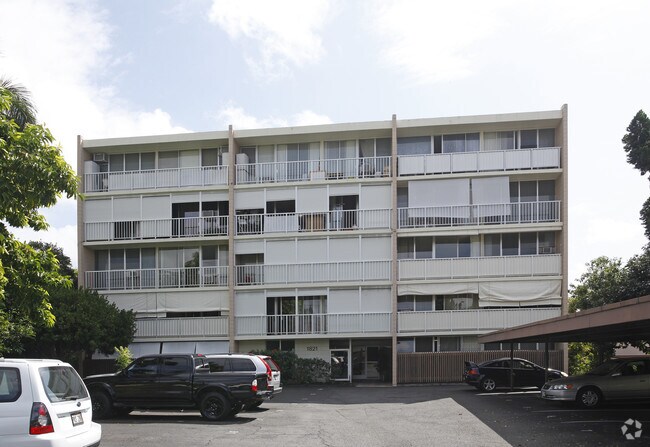 Primary Photo - Makiki Hillside