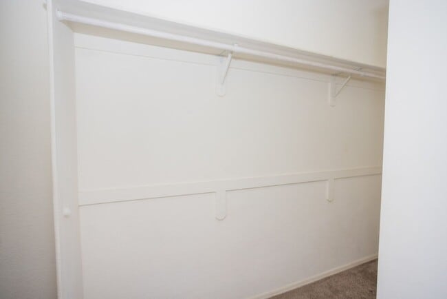 Building Photo - 2320 Snead Dr