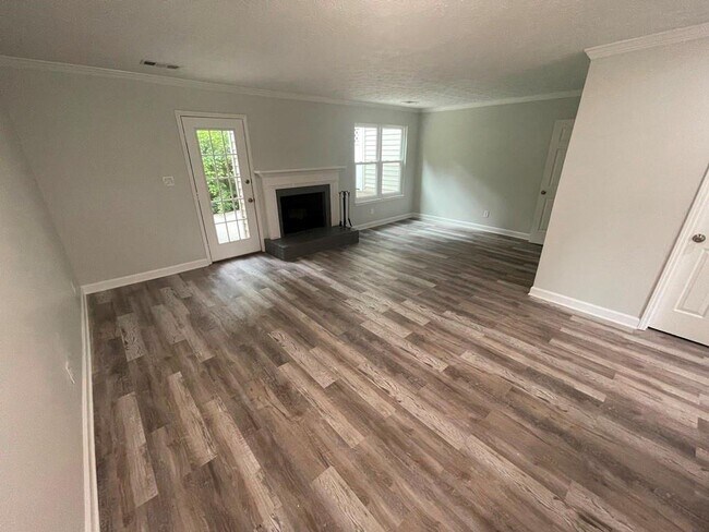 Building Photo - 2260 Newport Landing