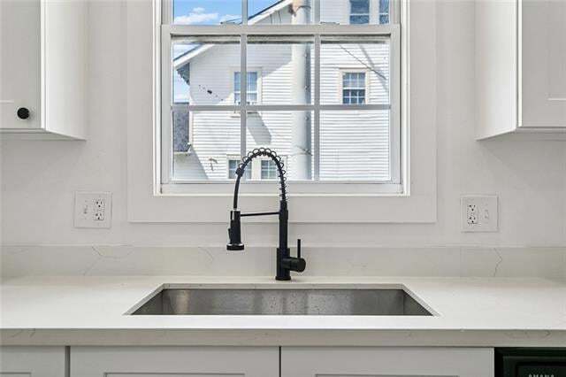 Building Photo - 431 S Genois St