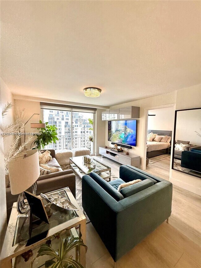 Building Photo - 770 Claughton Island Dr
