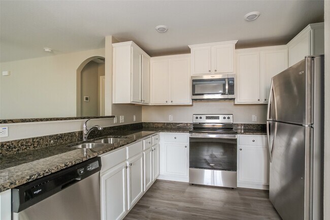 Building Photo - 27092 Leonardo Dr