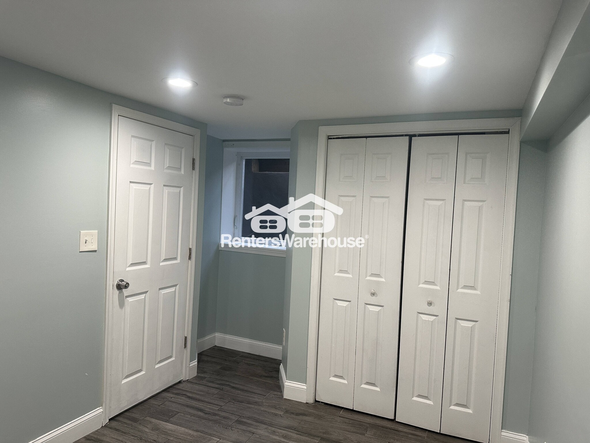 Building Photo - 4045 St Monica Dr