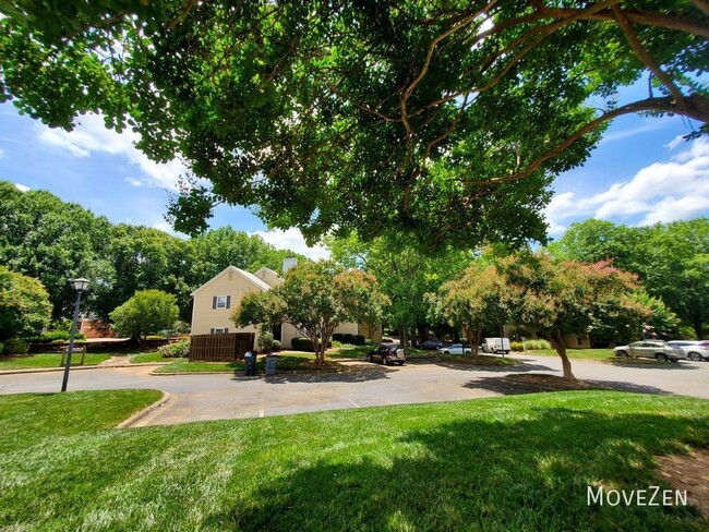 Building Photo - 3200 Selwyn Farms Ln