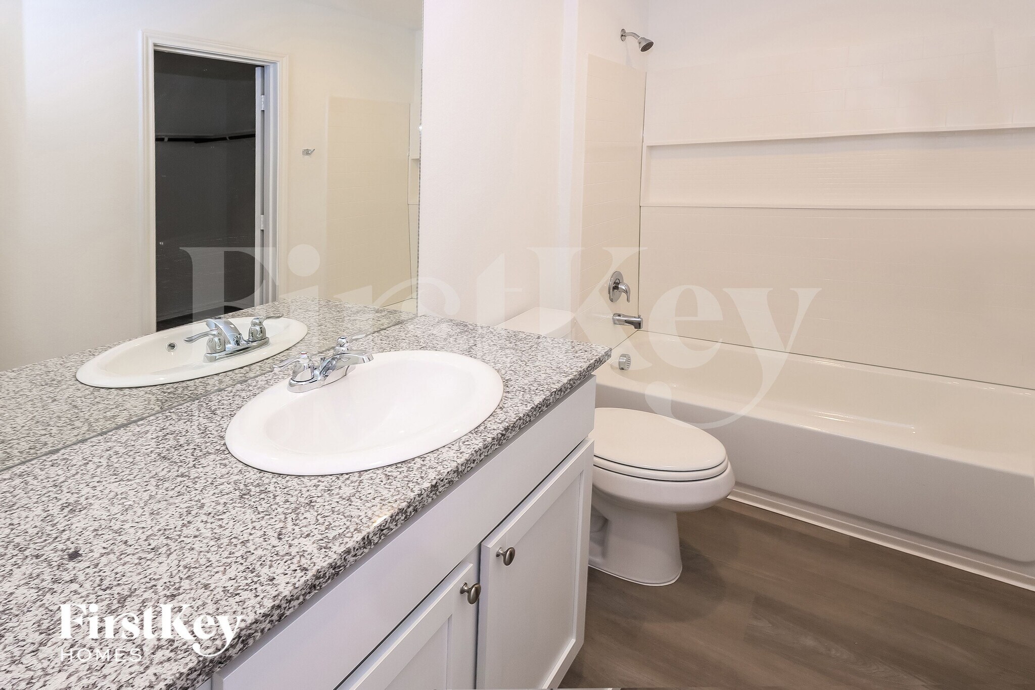 Building Photo - 8011 Nube Medina