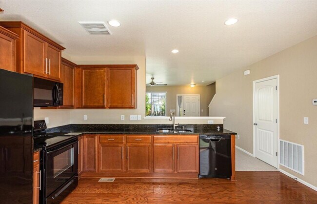 Building Photo - Beautiful 4 Bed 2.5 Bath with 2 Car Garage Home with Fenced Backyard in High Point at DIA!