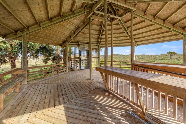 Building Photo - 850-A1A A1A Beach Blvd