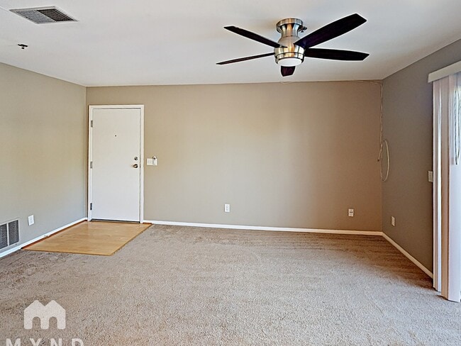 Building Photo - 107 Mangano Cir