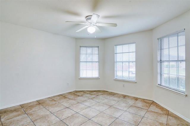 Building Photo - 707 Overton Dr