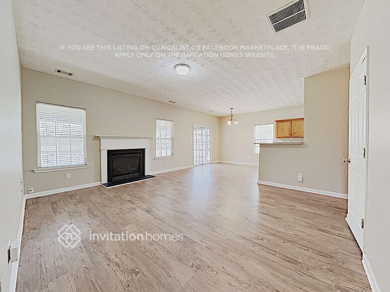 Building Photo - 130 Rosemoore Dr