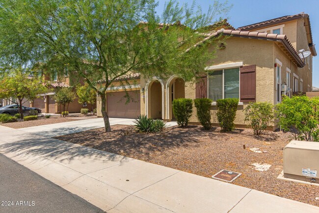 Building Photo - 21366 W Almeria Rd