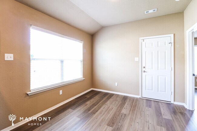 Building Photo - 6413 Amalie Dr
