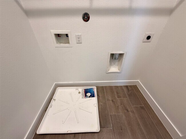 Building Photo - 12946 Rio Mariano Ln