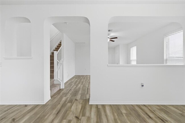 Building Photo - 11200 Drumellan St