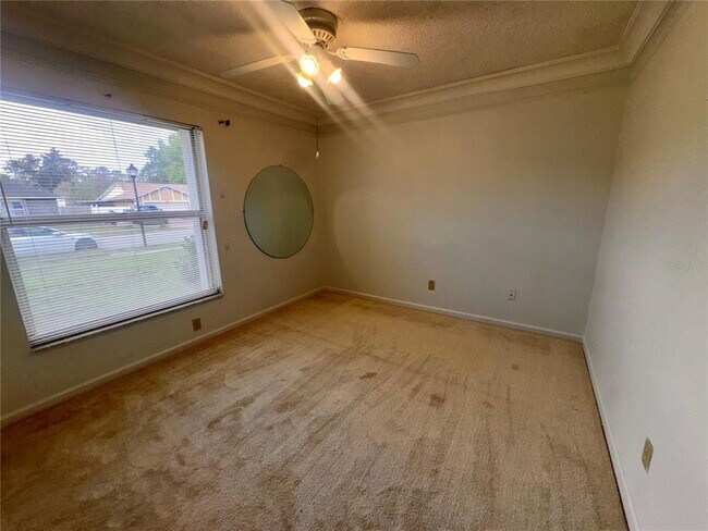 Building Photo - 117 Red Rose Cir