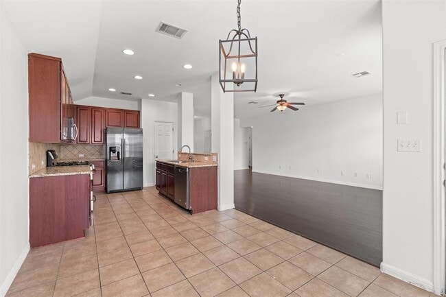 Building Photo - 1049 Regency Ln