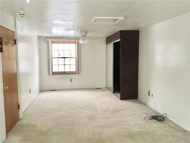 Building Photo - 3753 Whitegate Dr