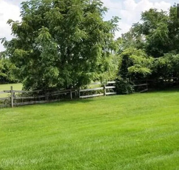 Building Photo - 49760 Potomac Ct