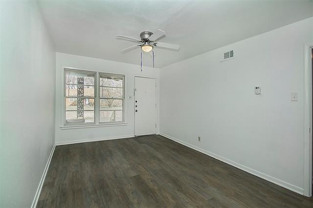 Building Photo - 1925 Hilltop Dr