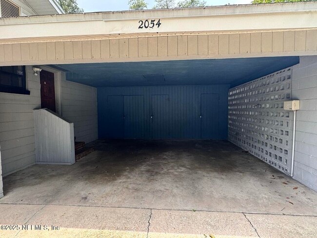 Building Photo - 2054 Holly Oaks River Dr