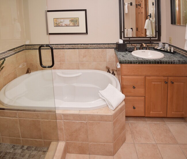 Building Photo - 50 Scott Hill Rd