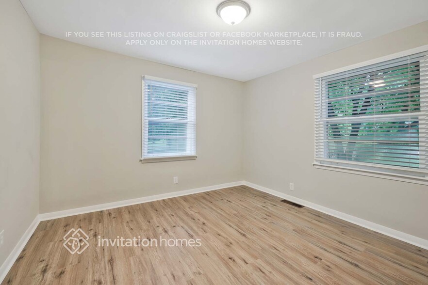 Building Photo - 2817 Dunmore Dr