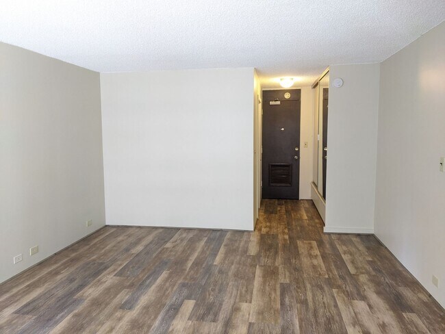 Building Photo - 1778 Pacific Grand #713