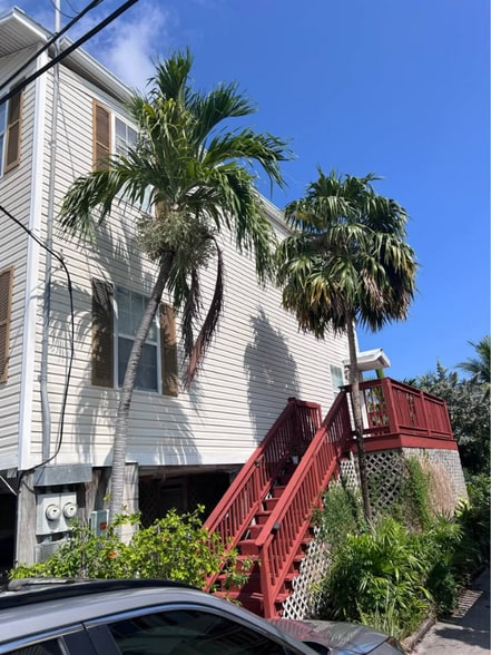 Primary Photo - 3075 Flagler Ave