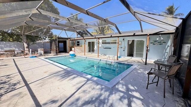 Building Photo - 6980 Scott St