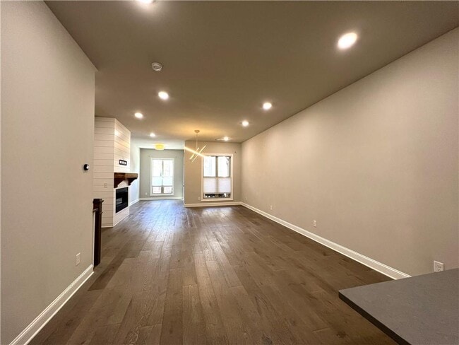 Building Photo - 4353 Parkside Pl