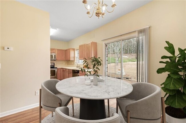 Building Photo - 1102 Pleasant Oaks Ct